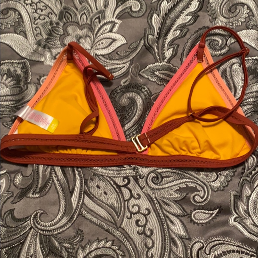 Bikini - Picture 5 of 6
